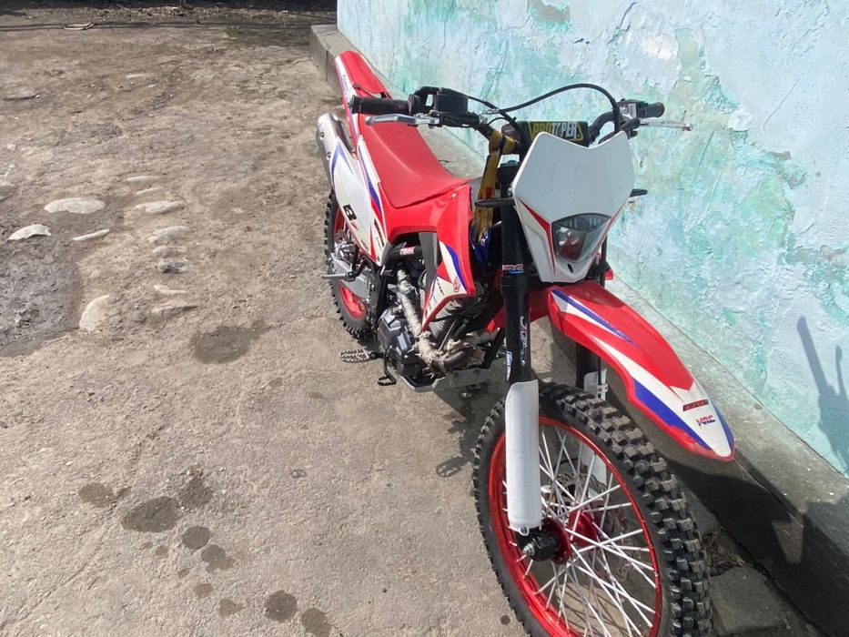 Продам эндуро 300сс