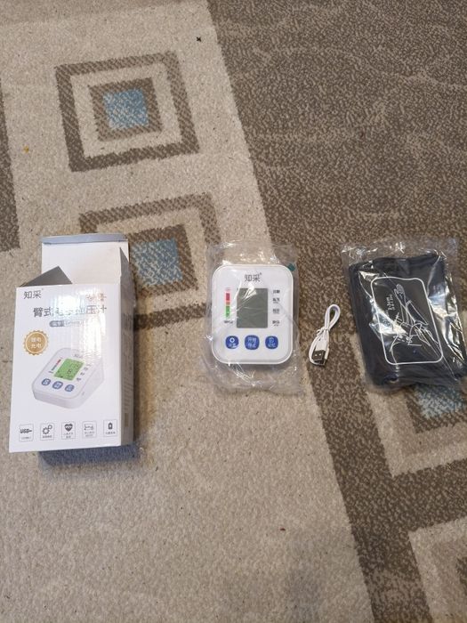 Тонометр новый в коробке