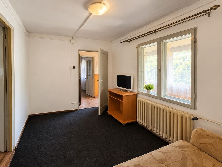 Casă cu 2 camere si curte | 152 mp, garaj inclus - lângă Lunca Argeșului și Universitate | Pitești