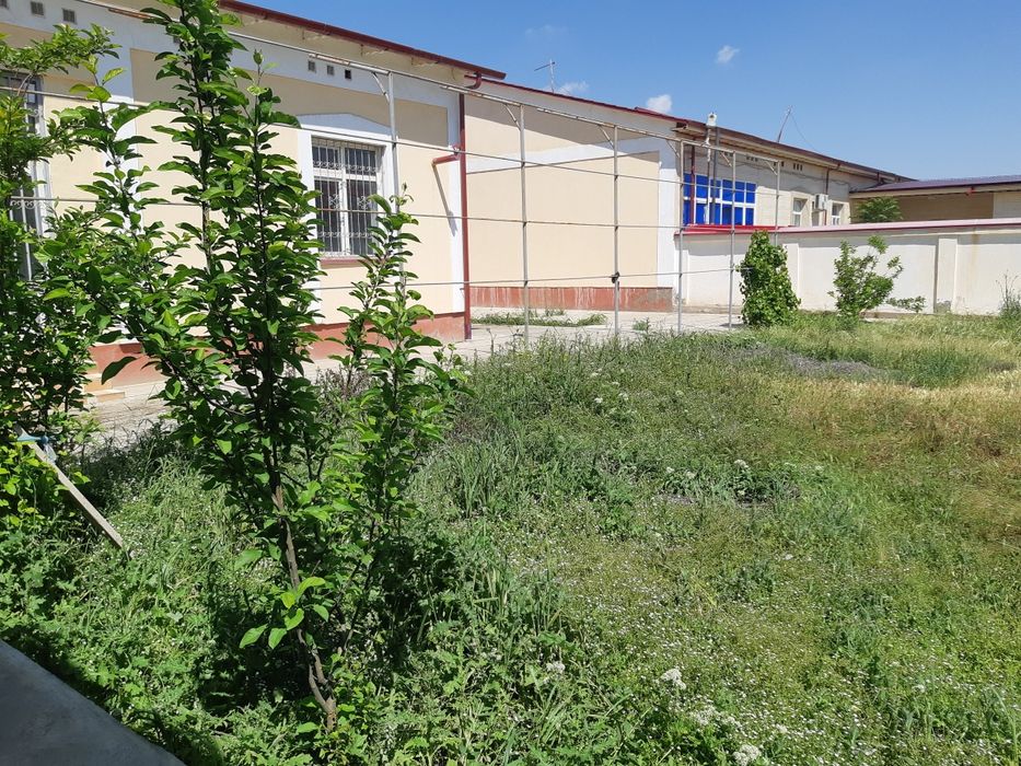 Котедж сотилади 600кв.м