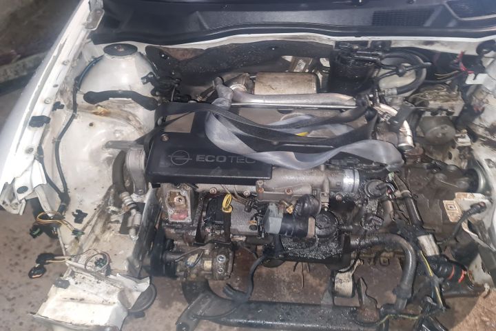 Maneta stergatoare parbriz si luneta Opel Astra G