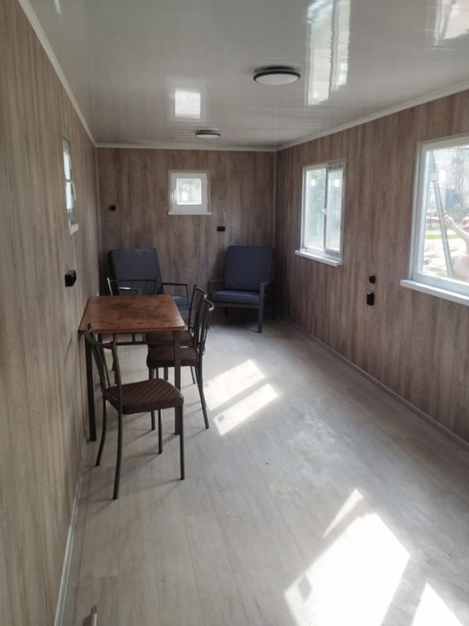 Продам жилой утеплённый модуль 8x2,6x2,6.