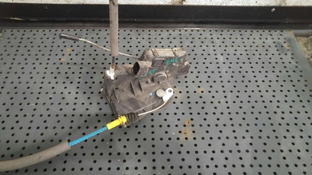 Broasca usa stanga spate bmw seria 3 e46