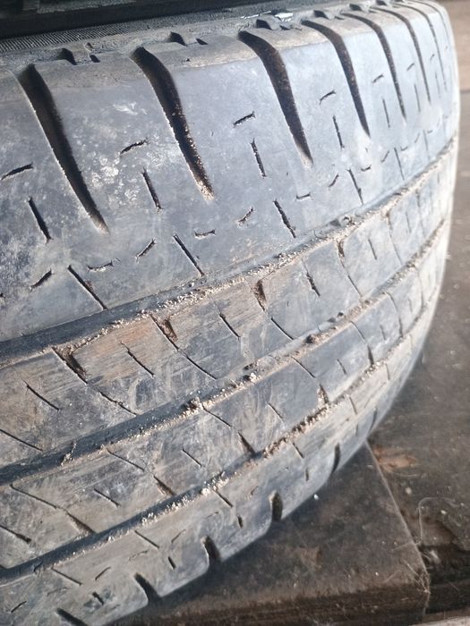 225/65R16C Michelin Agilis бусови