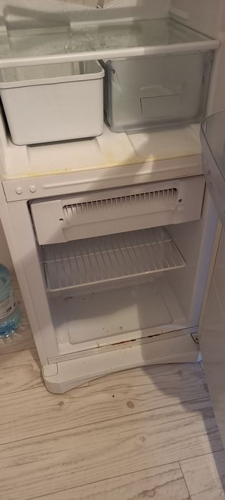 Отдам холодильник даром. Самовывоз