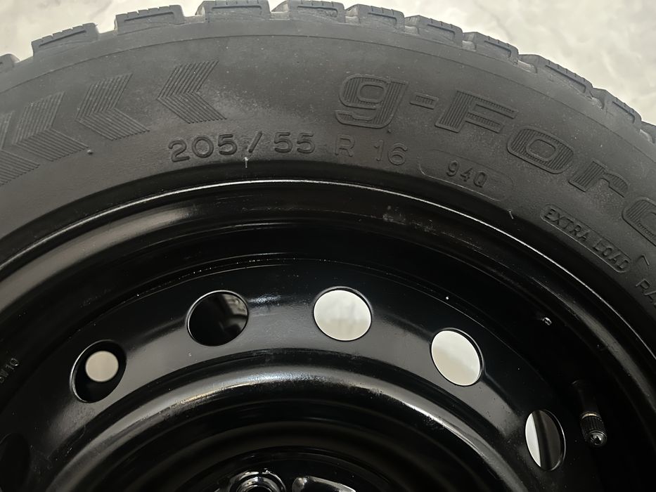 шины для машины.