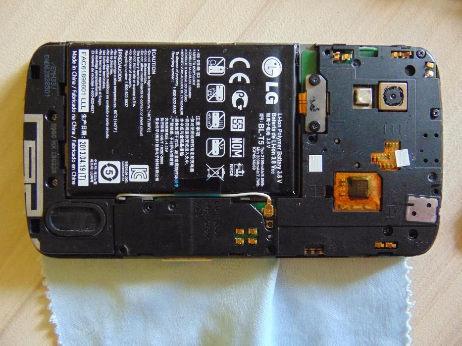 На части: Телефон LG Nexus 4 E960