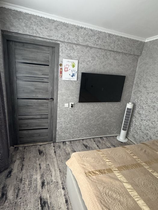 Продам трех комнатную квартиру