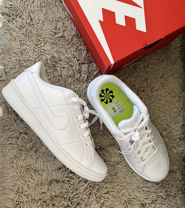 Nike- Спортни обувки Court Royale 2 от еко кожа- номер 39