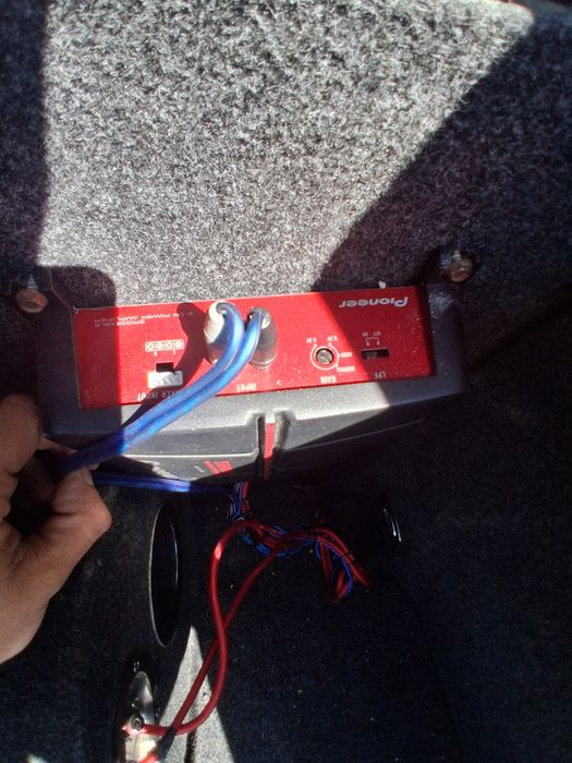 Vând stație Pioneer  500w