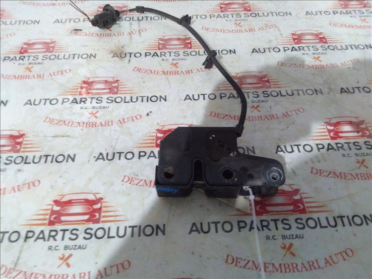 broasca capota volkswagen caddy an fabr. 2008