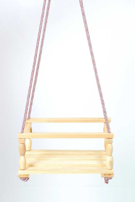 Детска люлка с въжета