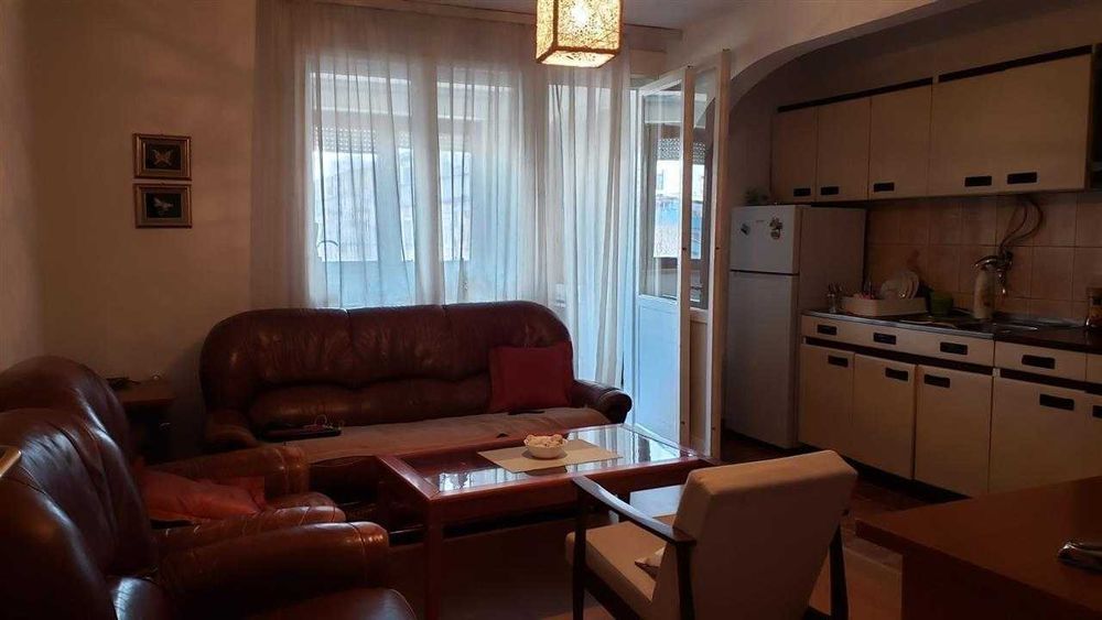 Двустаен имот в кв.Люлин 7