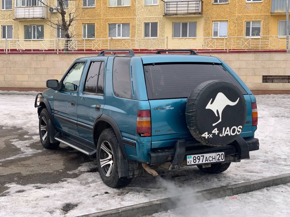 Opel fronterra 1993 2,4i