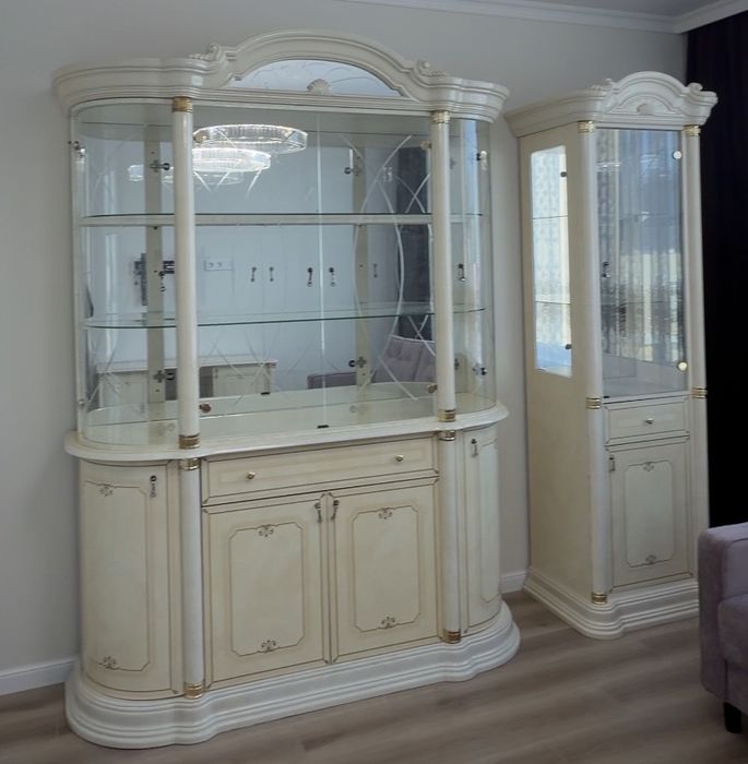 Продается сервант