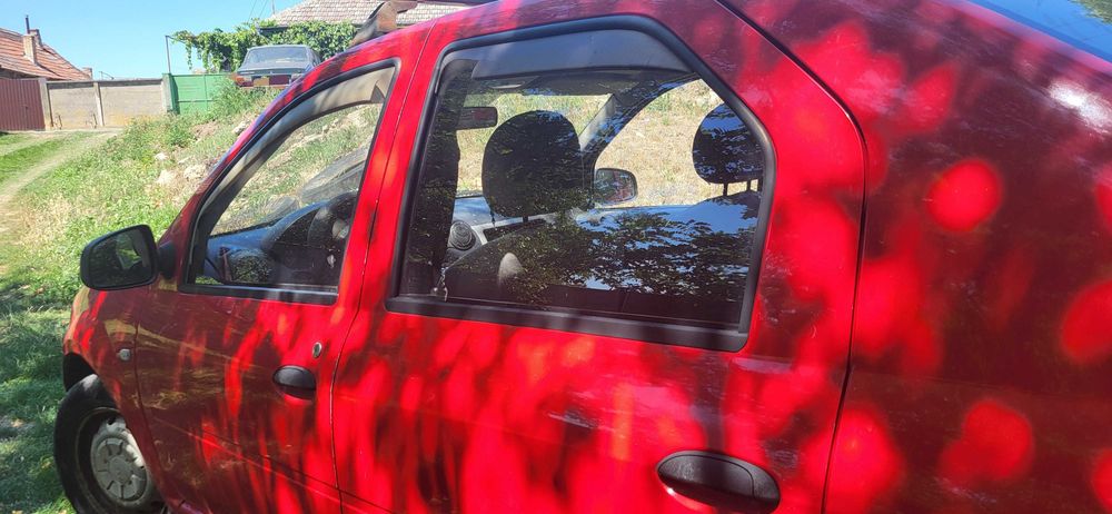 Dacia Logan 2011, 1.2 benzină