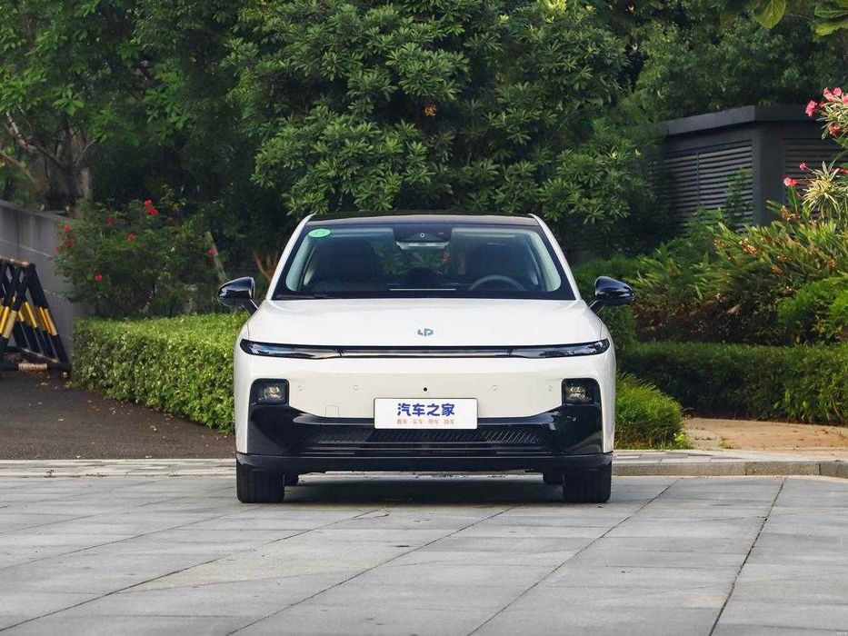 LEAPMOTOR B01 650KM Smart Nasiya Rassrochkaga beramiz
