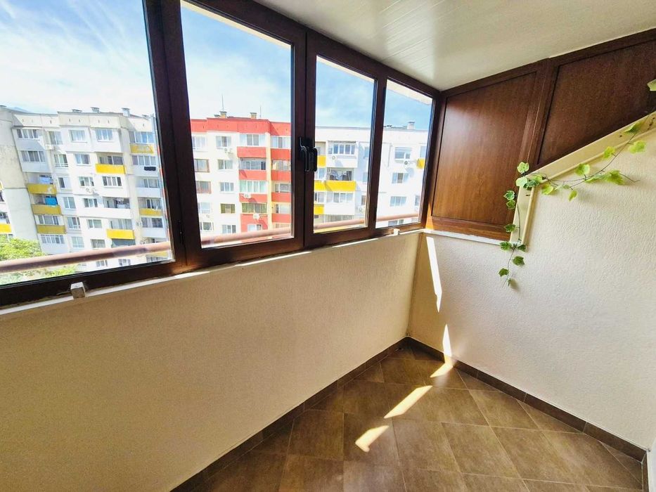 Дава се под наем Двустаен апартамент в София, Младост 1А - 72 кв.м за 555 € - Снимка #2