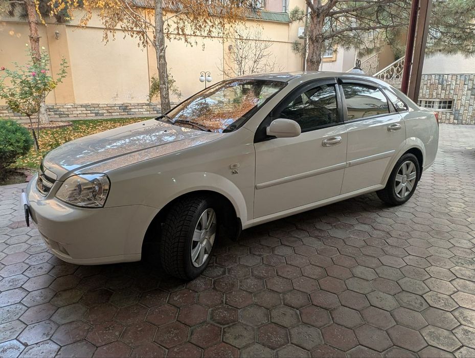 Chevrolet Lacetti 2012