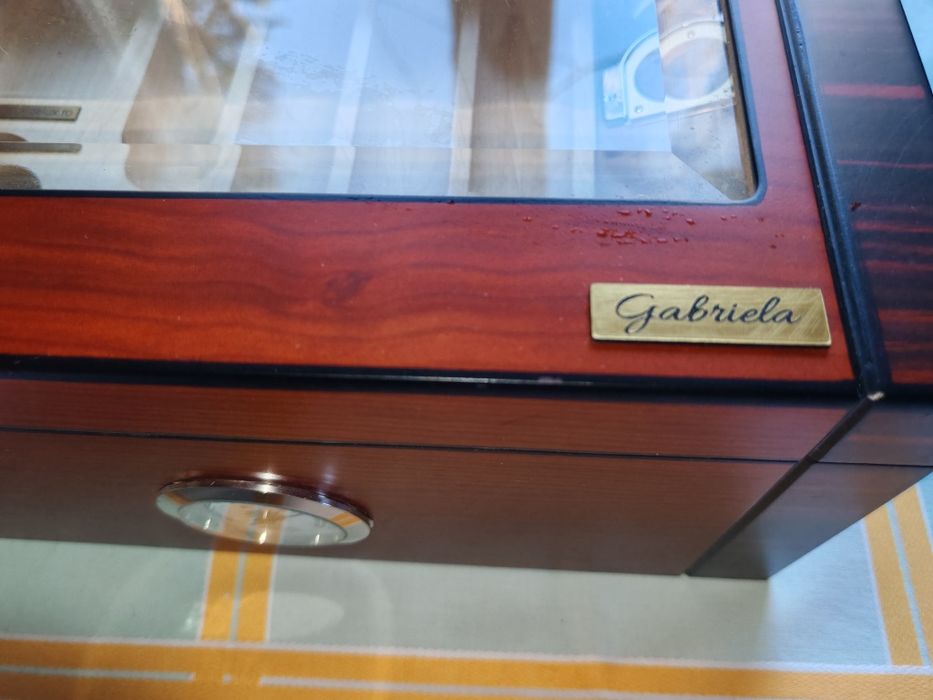 Humodor trabucuri cu capac de sticla Gabriela