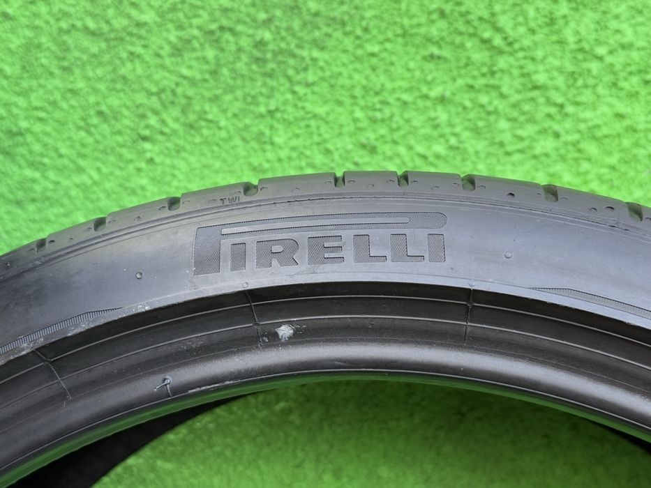 235/35/19 PIRELLI Pzero