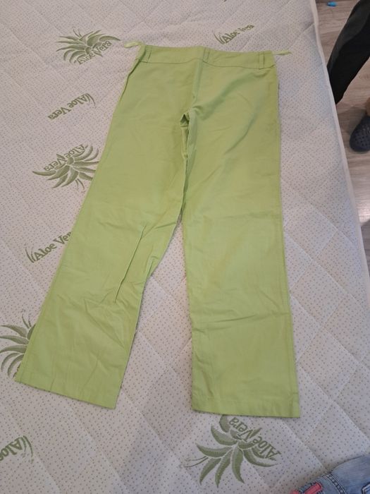 Запазени дамски панталони