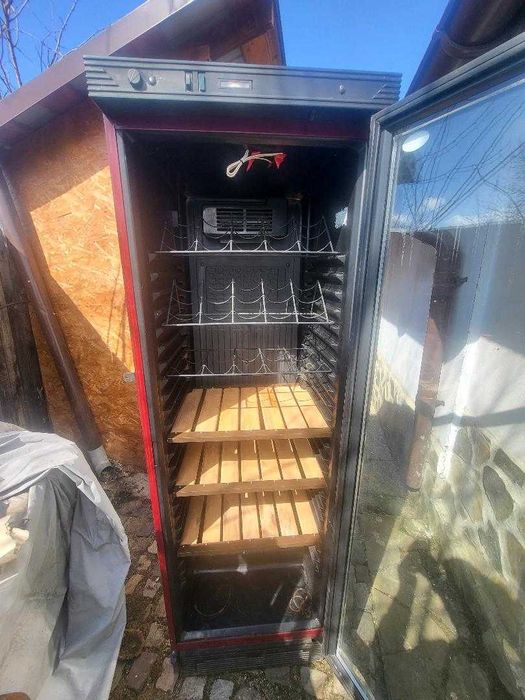 vitrina frigorifica pentru bauturi si vin