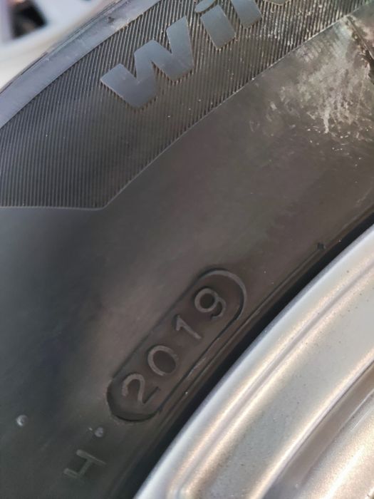 4 бр зимни Hankook 205/60/16