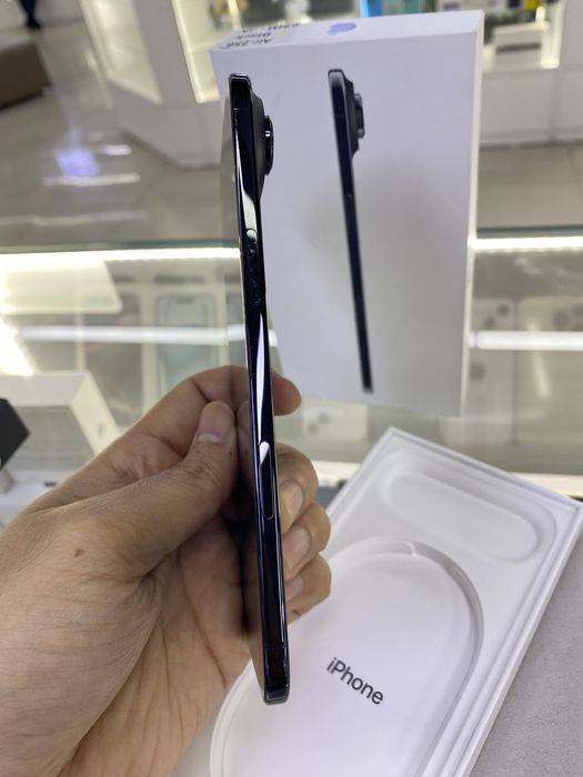 Продам iPhone Air