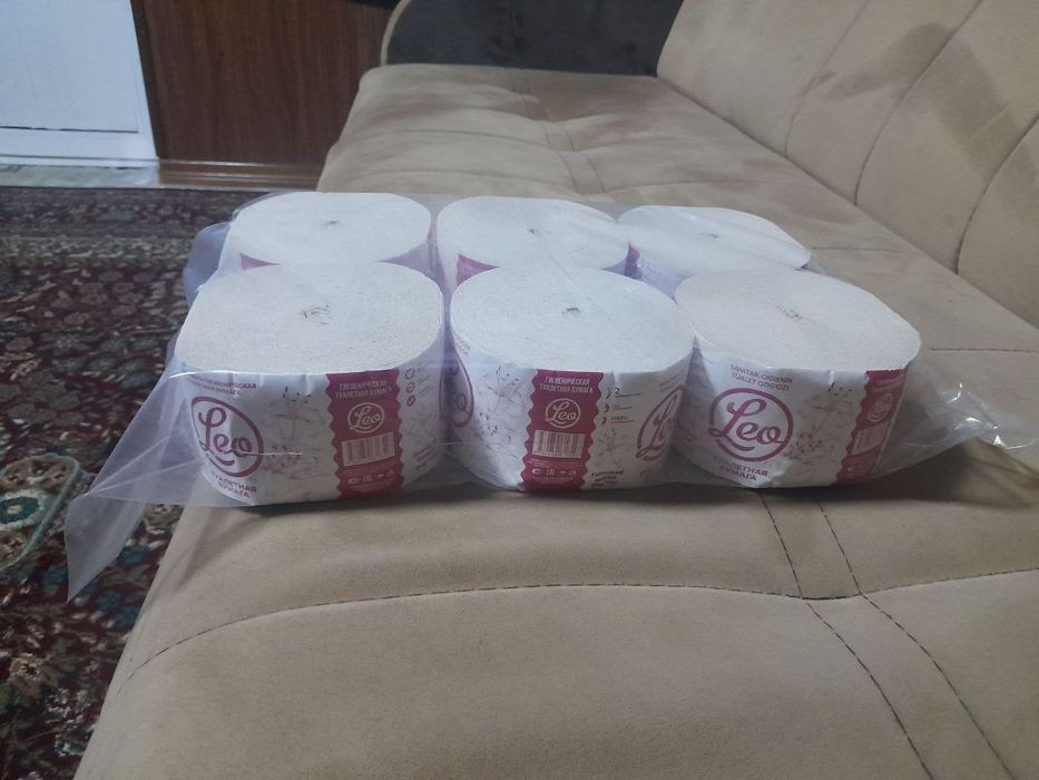 Hojatxona qog'ozi kulrang