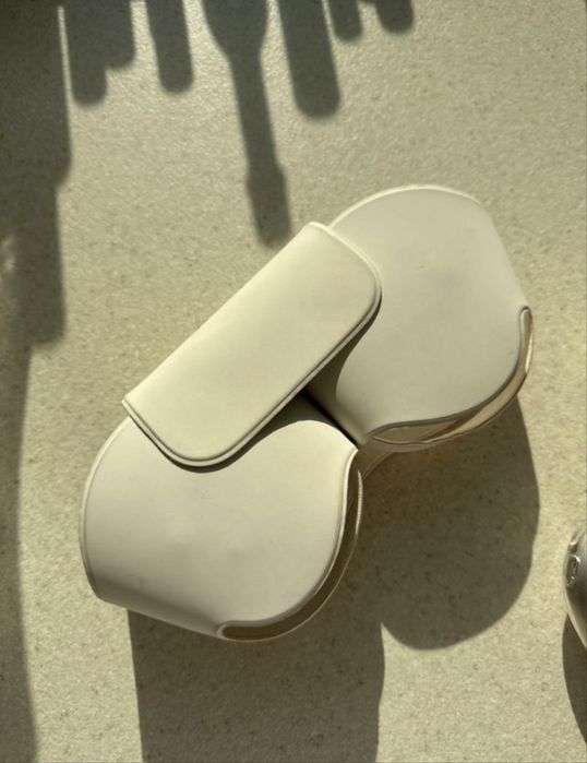 Casti apple air max