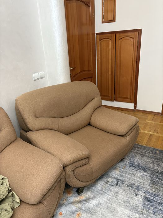 Диван отдам даром