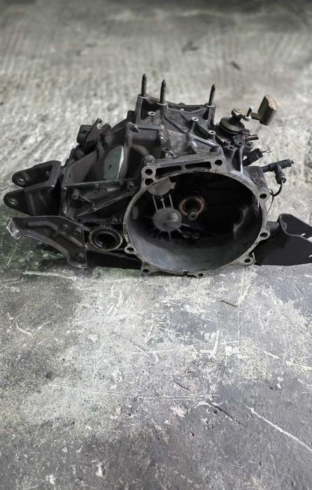 Скоростна кутия за Mitsubishi Grandis 2.0 DI-D/Мицубиши Грандис 2005г.