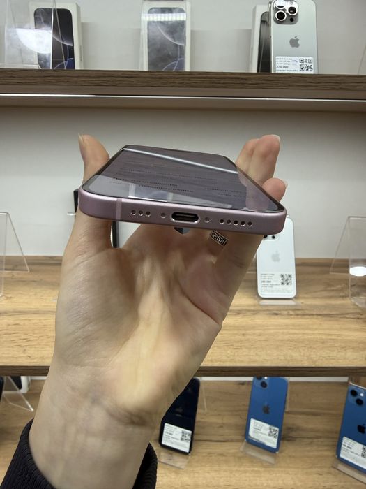 iPhone 15