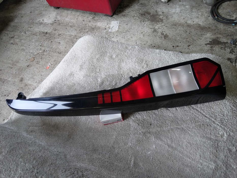 Ляв стоп WV Caddy 2022 година