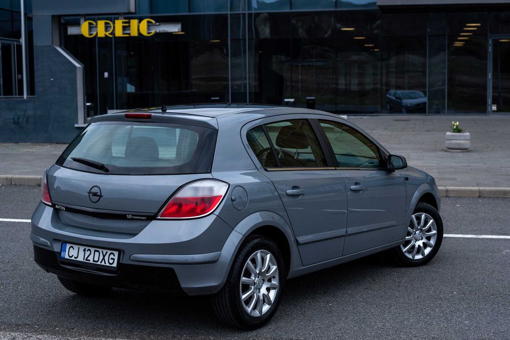 OPEL Astra 2004 — imagine 4