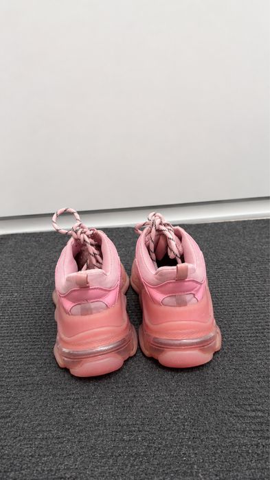 balenciaga triple s