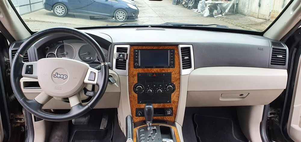 Vând Jeep grand cherokee 2008