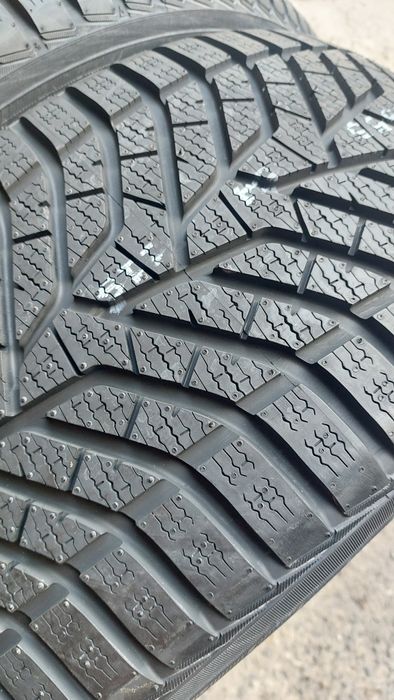 Нови гуми 285/40/19 Yokohama BluEarth 2 броя