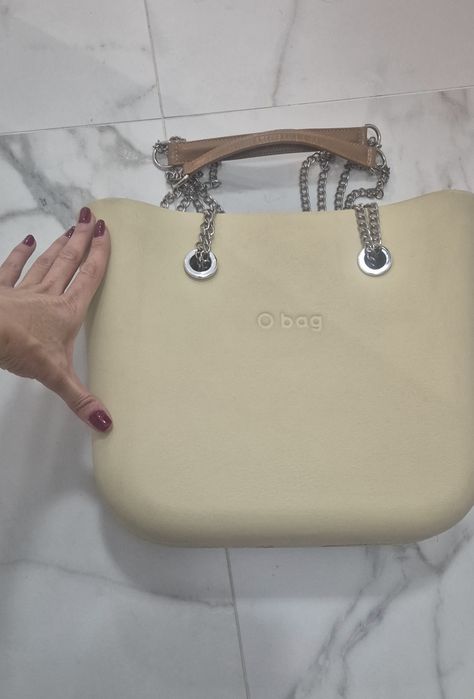 Голяма чанта O'BAG бежава