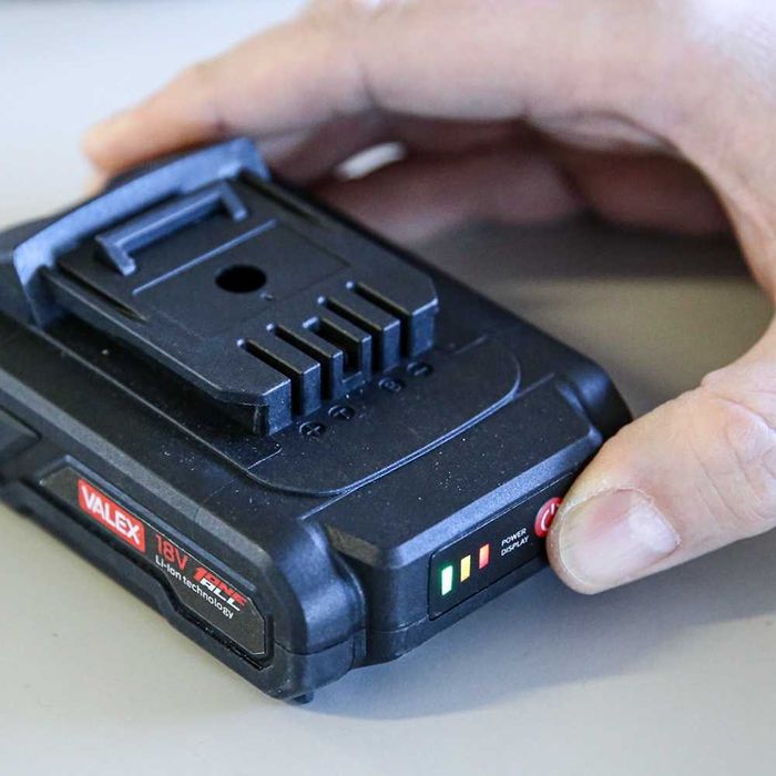 Акумулаторна батерия Li-ion 18V 5.0Ah