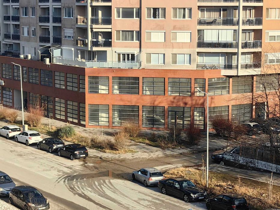 Ъглов бизнес имот магазин под наем на ул. Рая 6, Пловдив