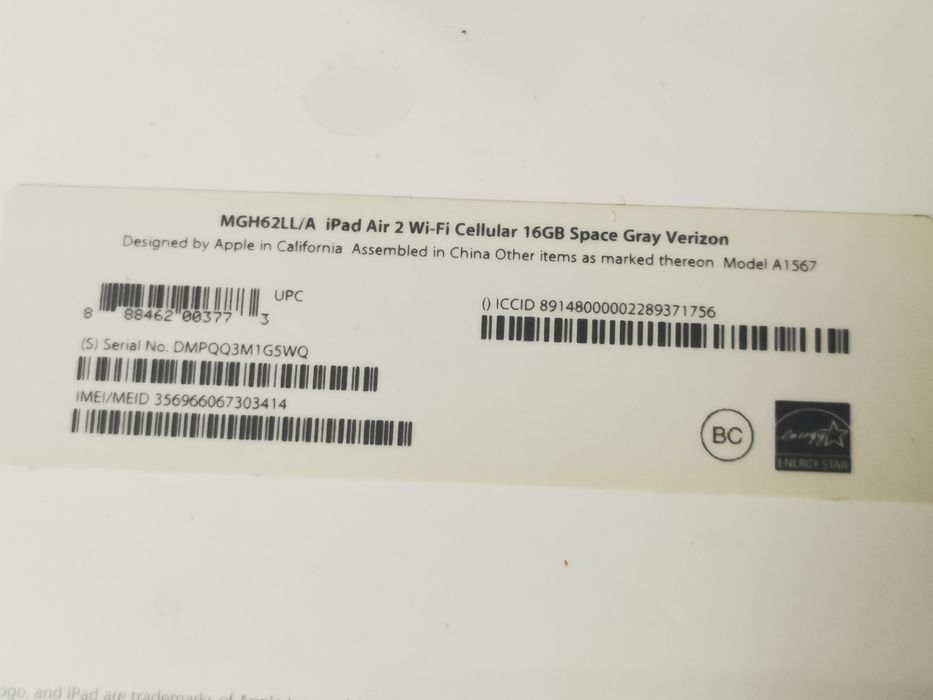 Планшет iPad Air новый не вскрывался