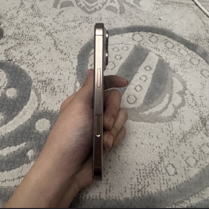 IPhone 16 pro 128 gb 90%