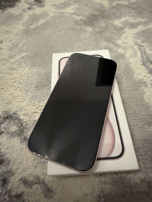 Iphone 15 - impecabil