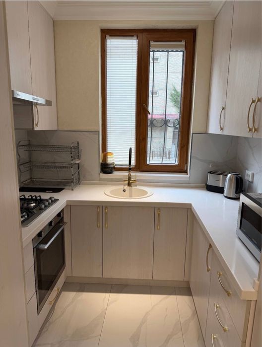 Сдается квартира на Эльбека магазин виноград