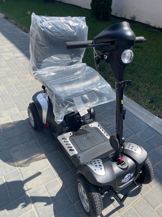 Vand scooter electric nou, pentru persoane cu dizabilitati.
