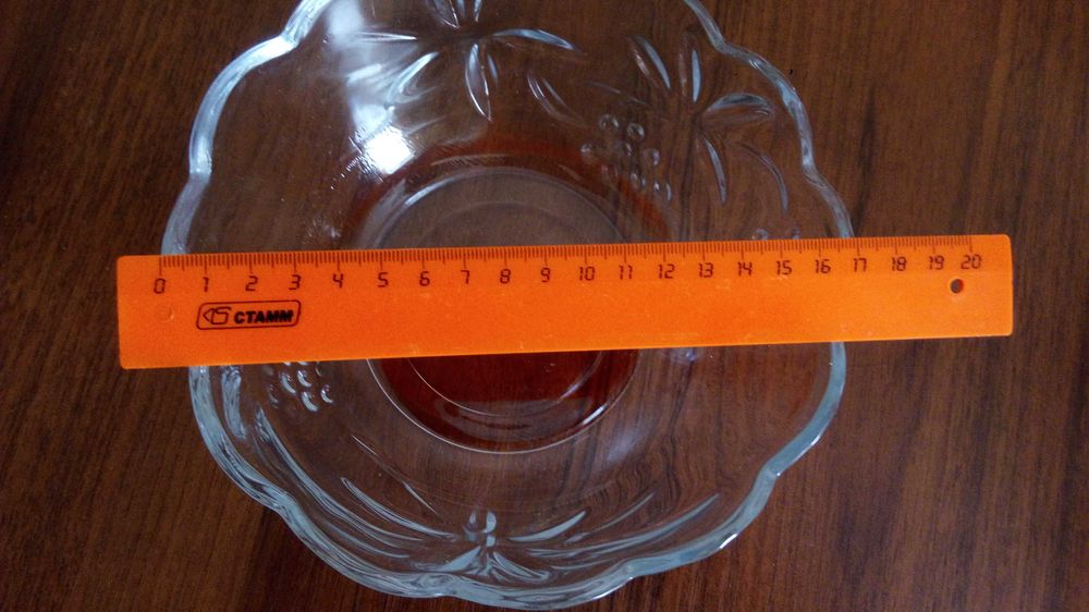 стеклянная чаша новая