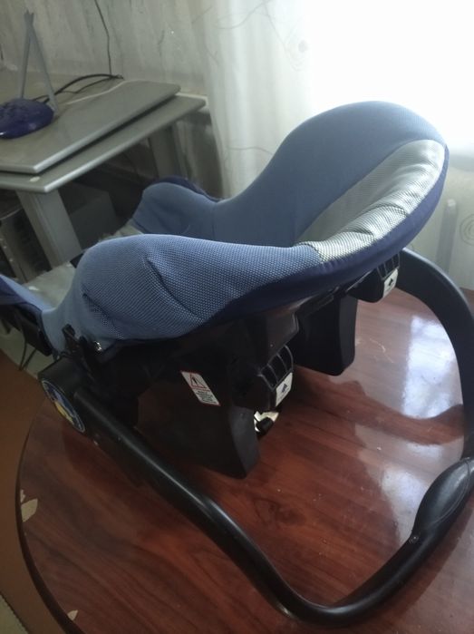 Кресло на авто для ребенка