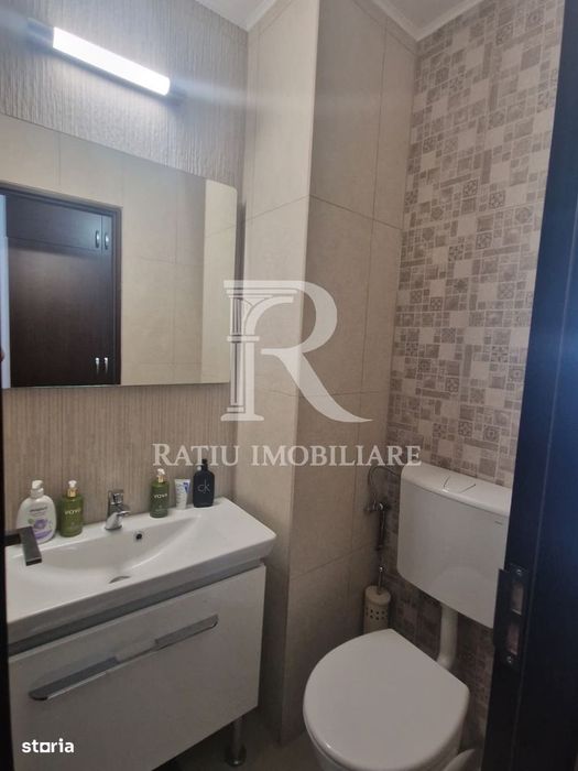 Apartament cu 3 camere | Zona Biserica Emanuel | Oradea — fotografia 3